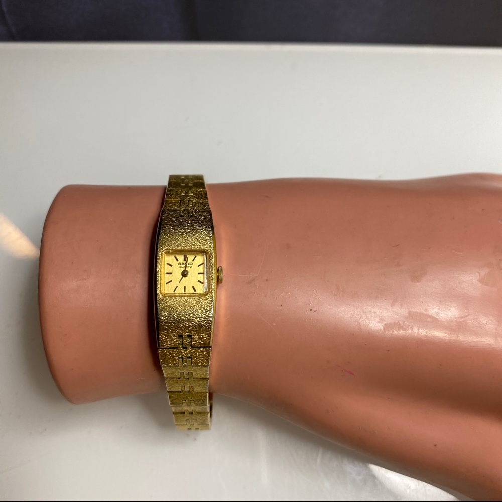 Seiko Gold Toned Rectangular Watch - image 1